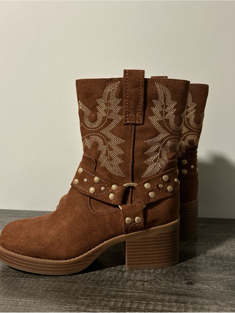Sun + Stone Western Suede moto booties